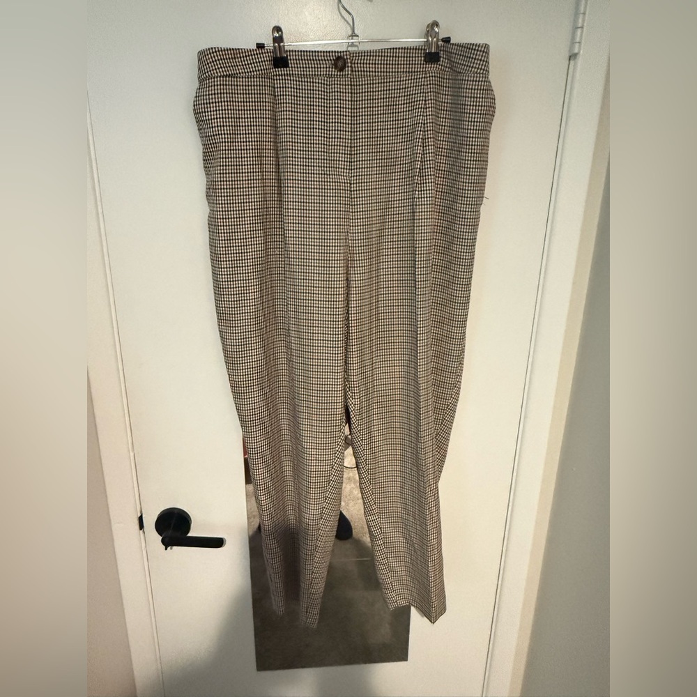 New Look from ASOS Beige Checkered Houndstooth Plus Size Dress Pants Size 16